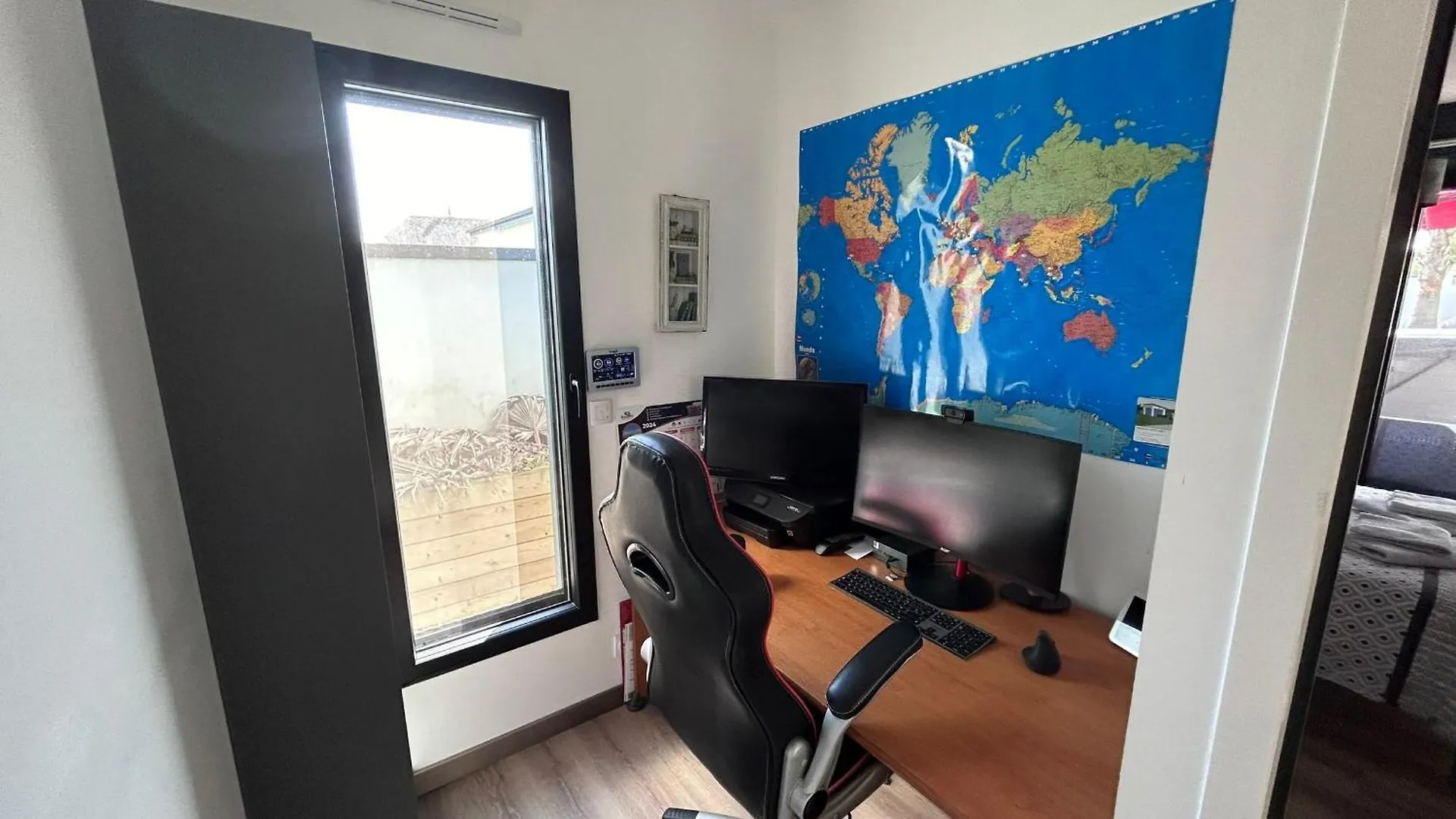 Feriehus Maison De 102M² Sur Terrain Clos Terrasse Jacuzzi Le Tour-du-Parc Frankrig