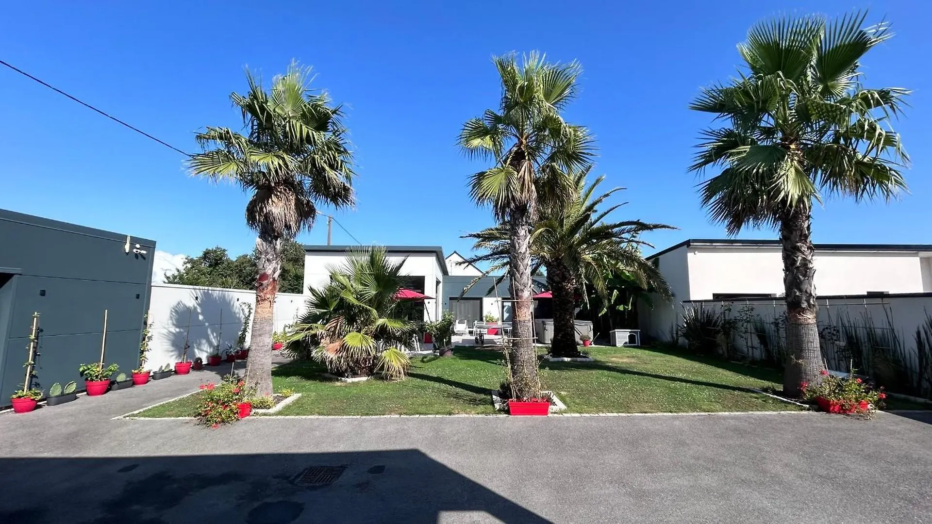 Maison De 102M² Sur Terrain Clos Terrasse Jacuzzi Le Tour-du-Parc